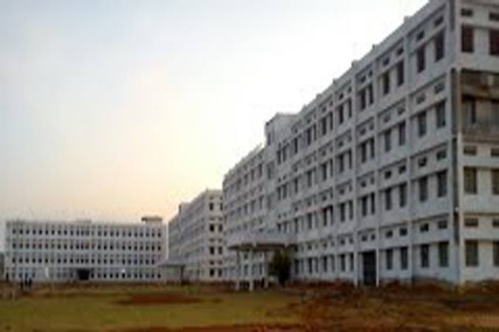 https://cache.careers360.mobi/media/colleges/social-media/media-gallery/2772/2018/9/15/Campus View of Trinity College of Engineering and Technology  Peddapalli_Campus-View.jpg